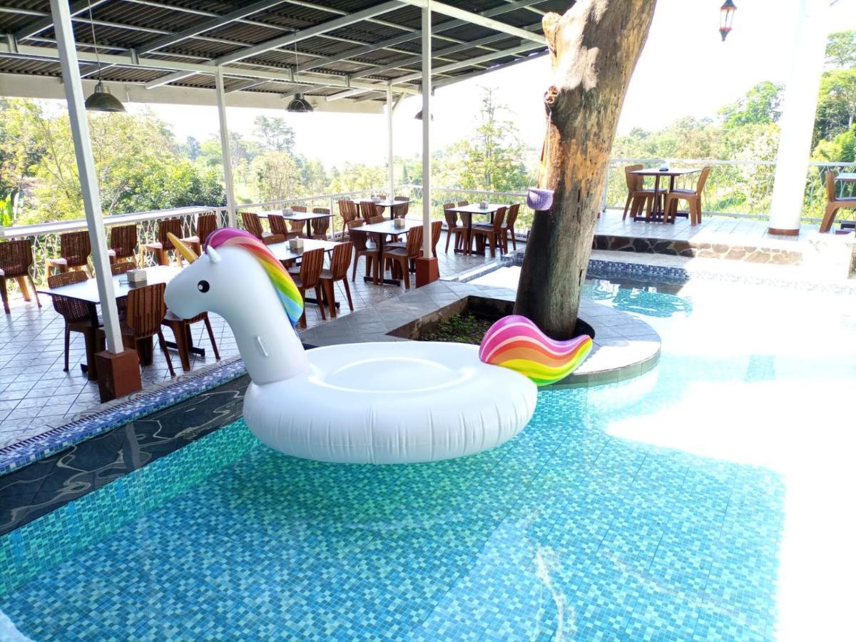 Hotel Wisata Jaden Trawas *