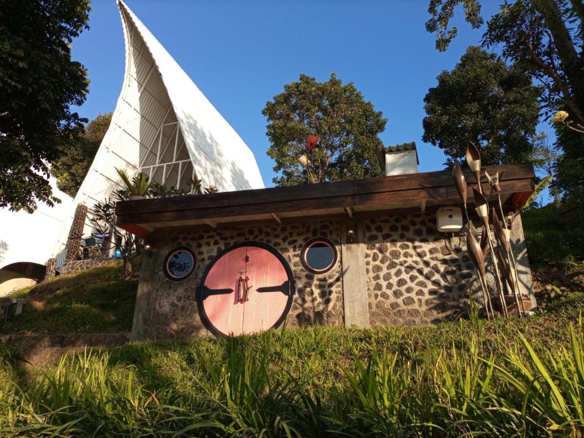 Wisata Jaden Trawas Hotel