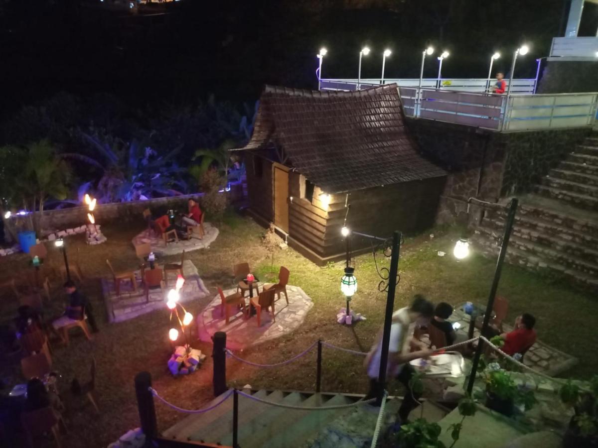 Wisata Jaden Trawas * Mojokerto